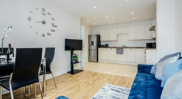Апартаменты Deluxe REAL - Queens Apartments F1
