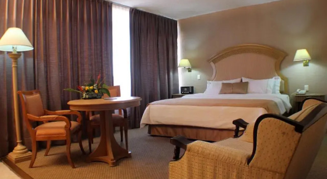 Люкс Best Western PLUS Plaza Florida & Tower