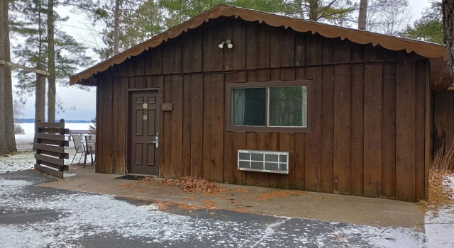 Четырёхместный номер Standard с видом на озеро Centerstone Resort Lake-Aire