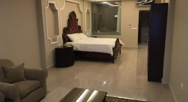 Полулюкс Luxury Platinum Hotel