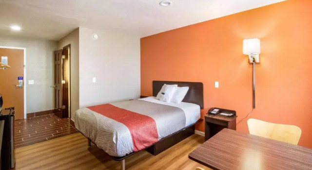 Двухместный номер Standard Motel 6-Rossford, OH