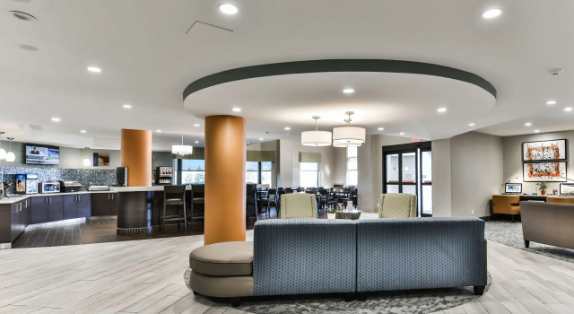 Best Western Plus Cambridge Hotel, Rezervați Hotel Cambridge Huron, Perth, Waterloo and Wellington