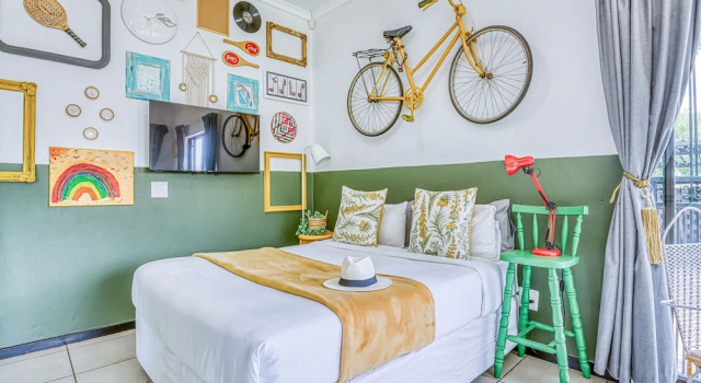 Chic Midtown Studio-1 Bed-solar-pool-fibre-samrand, Boek Appartement Midrand 