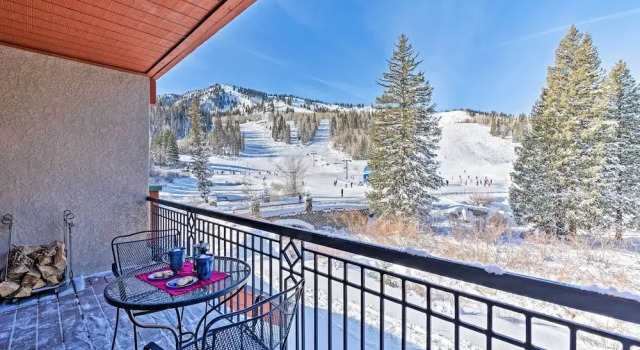 Solitude Creekside Condo-closest to Ski Lift!, Varaa Huoneisto Solitude 