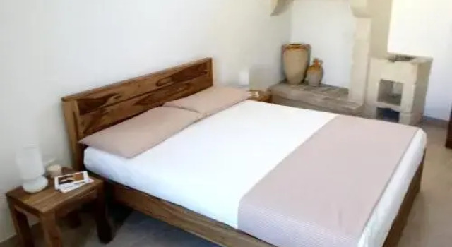 Corte Kalìnora, Rezerwuj Hotel Hotele w Martano z parkingiem, Parking