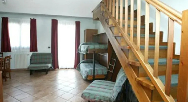 Residence La Gran Baita, Забронировать Отель Бардонеккия Val di Susa, рядом с Горнолыжный подъемник Бардонеккья - Яфферау