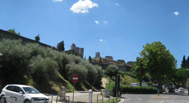 Апартаменты Sotto Le Mura Di Leonardo