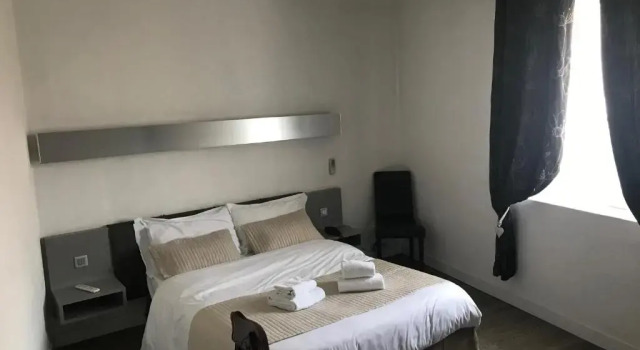 Трёхместный номер Standard Logis Hôtel La Bastide dEntraigues