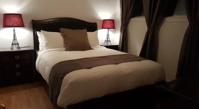 Three-Bedroom Apartment Sweet #6 by Amazing Property Rentals