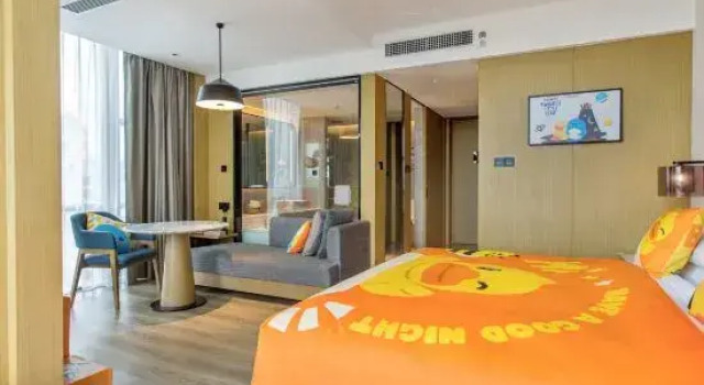 Люкс Courtyard by Marriott Foshan Gaoming