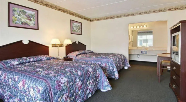 Red Rose Inn & Suites, Buchen Sie Hotel Plant City Florida