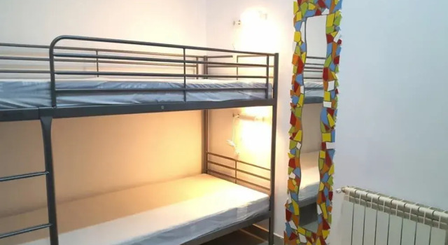 Pil Pil Hostel, Забронировать Хостел Хостелы Мадрида, рядом с Монастырь Энкарнасьон, Хостел