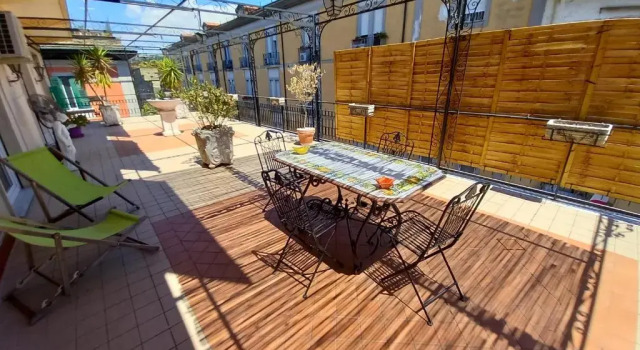 Коттедж с 2 комнатами Accasatua Neapolitan Apartments