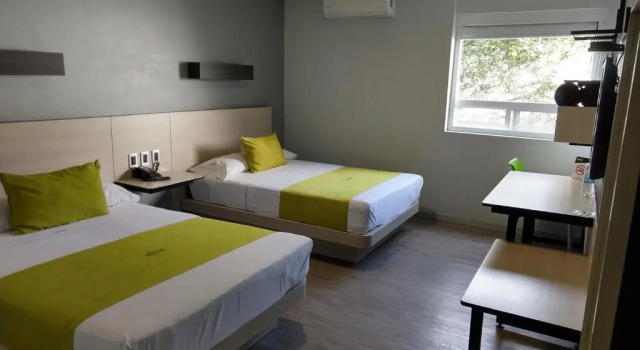 Двухместный номер Standard HOTEL LEMON GREEN -Zona Expo Frente al Centro de Convenciones