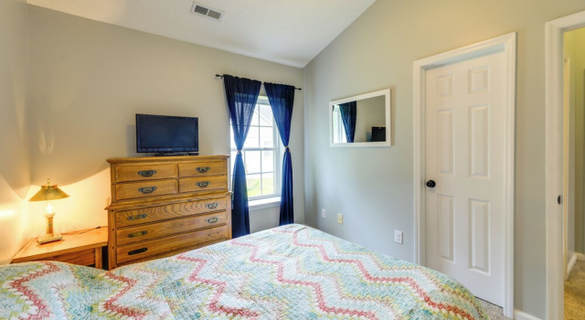 Коттедж Swansboro Vacation Rental, 4 Mi to Hammocks Beach!