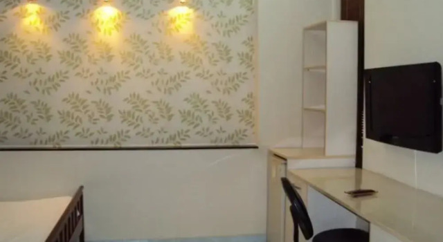 Двухместный номер Superior с балконом Huong Trinh Hotel