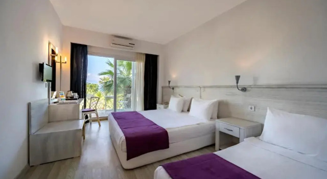 Двухместный номер Standard CHARM BEACH HOTEL