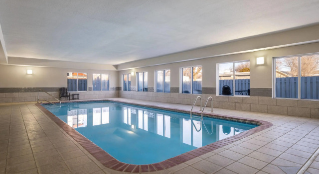 Windsor Inn & Suites, Buchen Sie Hotel Dodge City Kansas