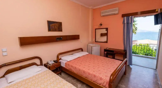 Трёхместный номер Standard с частичным видом на море Hotel Agamemnon Beach
