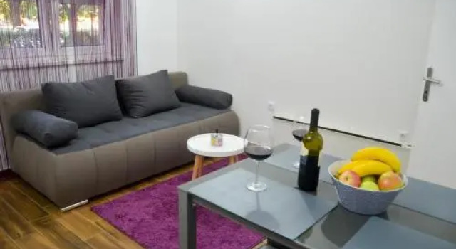 Apartment Mikela, Rezervovat Apartmán Hotely v Slavonia s parkováním, Parkování