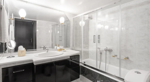 Апартаменты с 2 комнатами Fresh Detailed Stylish Apt at Acropolis