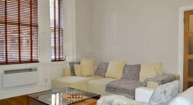 Modern Open-plan Leith Flat, Prenota Hotel Leith 