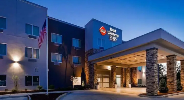 Run of House Best Western Plus Parkside Inn & Suites