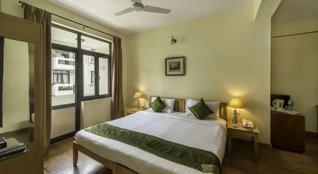 The Orchard Suites Sankey Road, Забронировать Отель Отели Бангалора с парковкой, рядом с Chowdiah Memorial Hall, Парковка