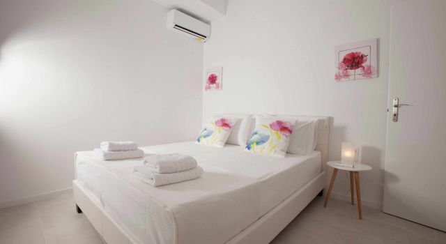 Kallithea Blue Paradise #34, Book Hotel Afitos 