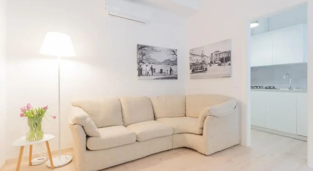 Via Crispi in Como With 1 Bedrooms and 1 Bathrooms, Забронировать Апартаменты/квартира Апартаменты Комо, рядом с Площадь Кавур, Апартаменты/квартира