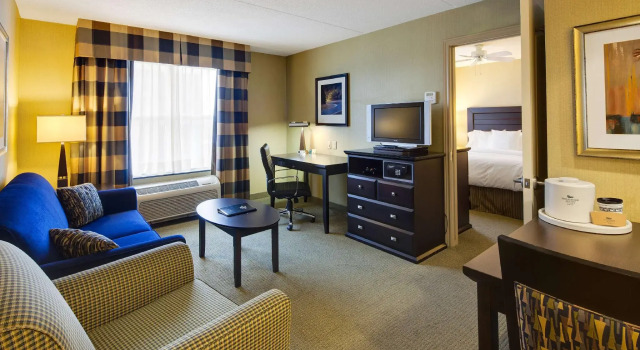Двухместный люкс c 1 комнатой Homewood Suites by Hilton London Ontario