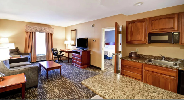 Двухместный люкс Hampton Inn Chicopee - Springfield