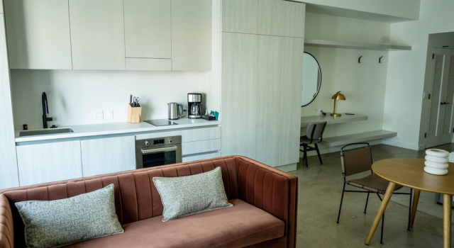 Студия Deluxe Reside Craftsman Los Angeles, a Wyndham Residence