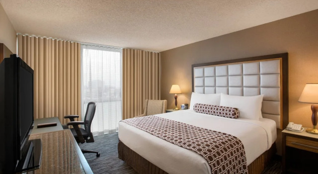 Двухместный номер Premium Crowne Plaza San Francisco Airport by IHG