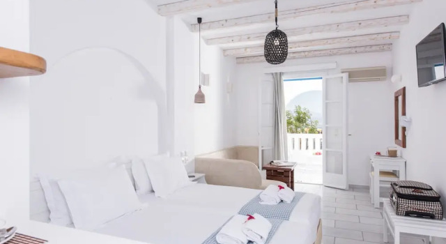 Одноместный номер Deluxe с балконом и с видом на море Cycladic Islands Hotel & Spa