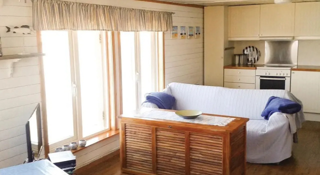 Beautiful Apartment in Skärhamn With 1 Bedrooms