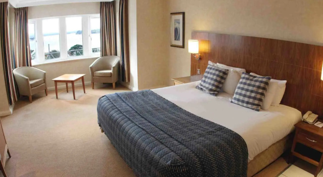 Harbour Heights Hotel, Varaa Hotelli Hotellit Merseyside aamiaisella, Aamiainen