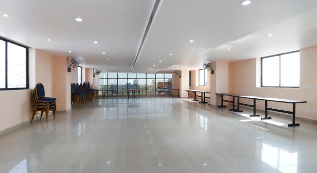 OYO 69147 Hotel Konark Inn, Забронировать Отель Отели Барели 3 звезды, 3*