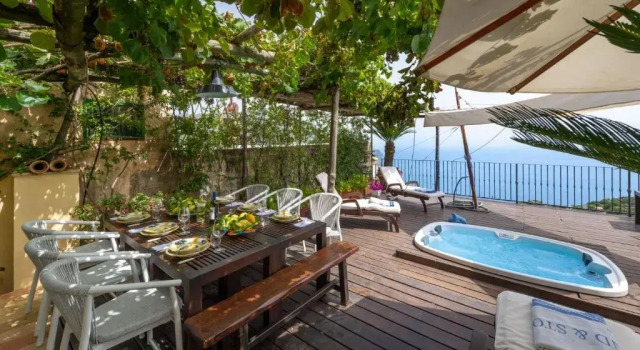 Вилла VILLA CASAROSSA NUMERO UNO 6, Emma Villas
