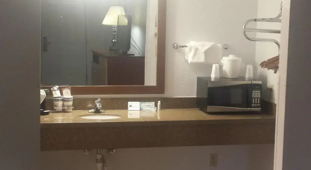 Люкс Best Western Discovery Inn