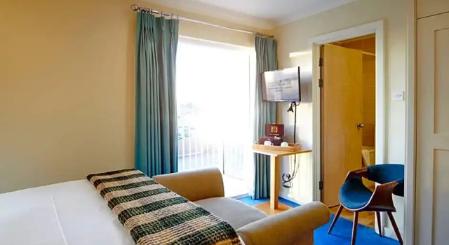 Номер Standard County Hotel