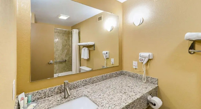 Люкс Quality Inn & Suites Lubbock South