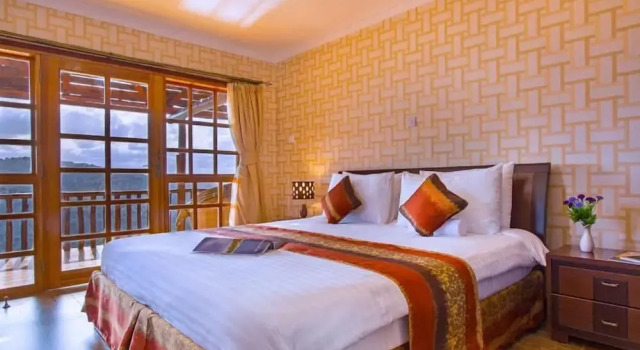 Lerruat Log Resort, Rezervovat Lázně / Resort Arusha Tanzánie