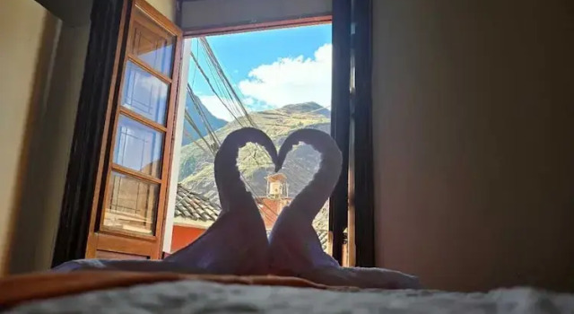 kun titi, Book Hotel Pisac Sacred Valley