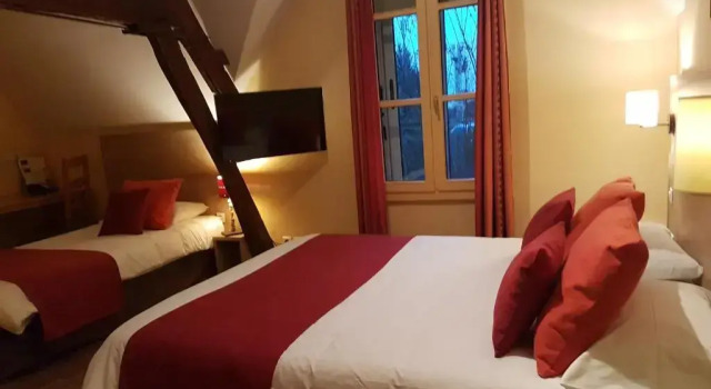 Трёхместный номер Standard Hotel Henri IV