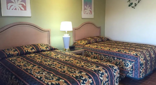 Четырёхместный номер Standard Sun Star Inn Los Banos
