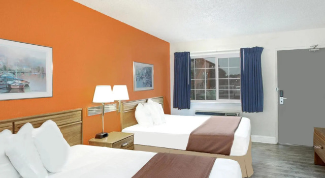 Люкс SureStay Hotel by Best Western Seaside Monterey