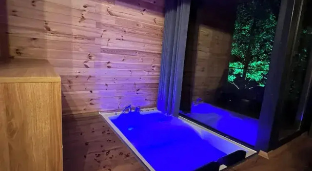 Бунгало Deluxe с балконом и с видом на реку Dolobi Bungalow