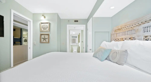Номер Standard c 1 комнатой с балконом и с видом на море Sundestin Beach Resort