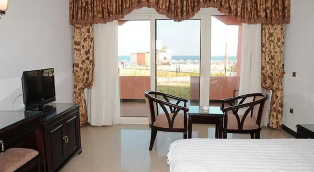 Двухместный номер Comfort Three Corners Happy Life Beach Resort